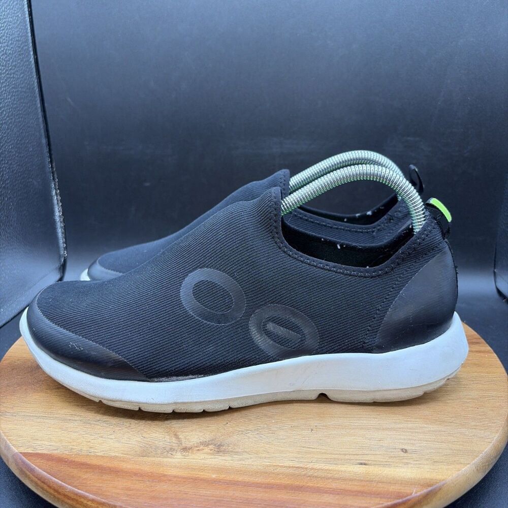 Oofos Oomg Sport Low Women’s Size 10 Slip On Shoes Comfort Recovery Black White